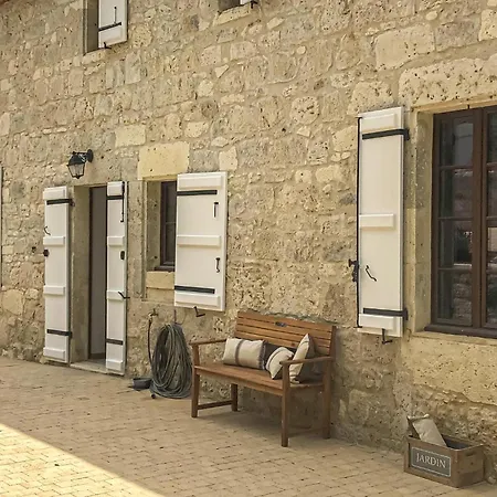 Tatil Evi 3 Bedroom Stunning Home In Prayssas