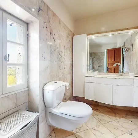 3 Bedroom Stunning Home In Prayssas Prayssas (Aquitaine)