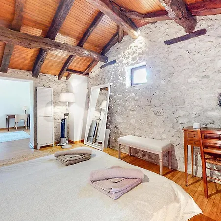 Tatil Evi 3 Bedroom Stunning Home In Prayssas