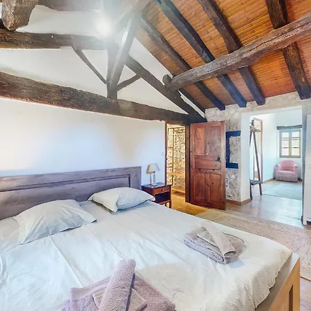 Tatil Evi 3 Bedroom Stunning Home In Prayssas