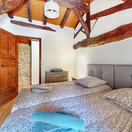 Cozy In With Kitchen Prayssas (Aquitaine)
