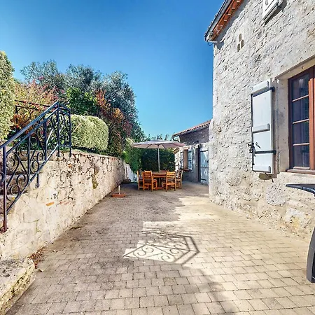 Tatil Evi 3 Bedroom Stunning Home In Prayssas